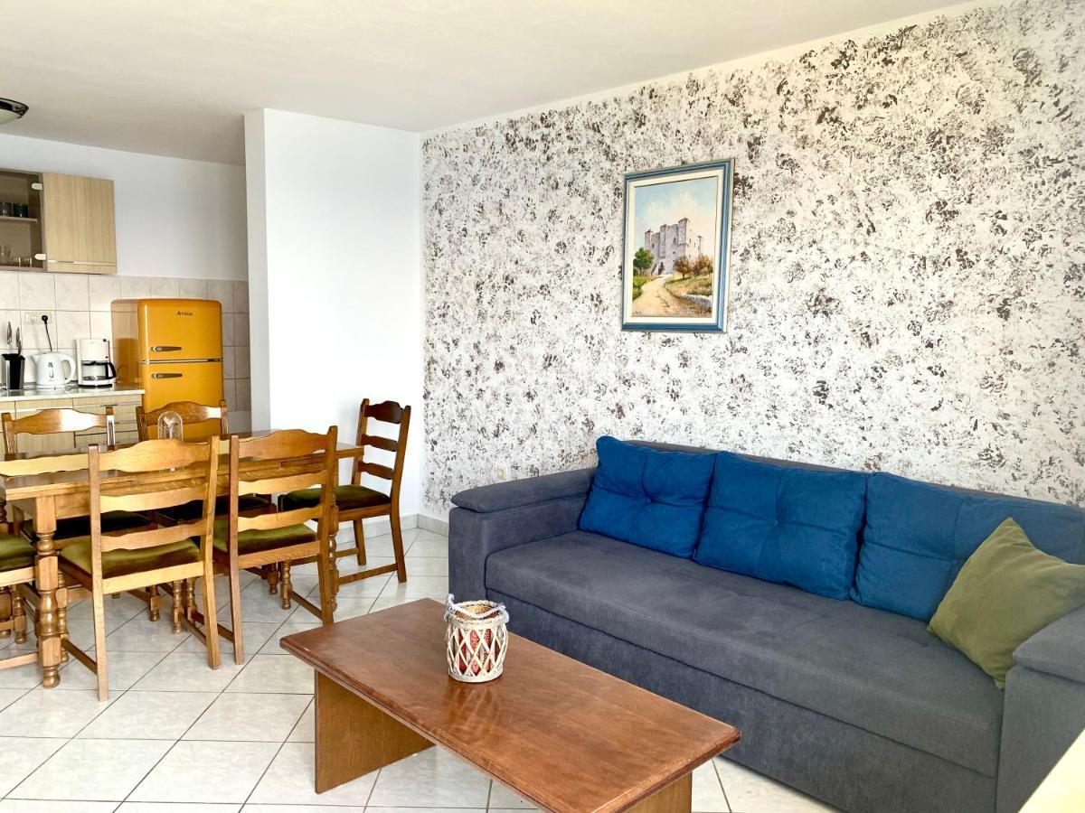 Apartment Ferias Senj  Exteriör bild